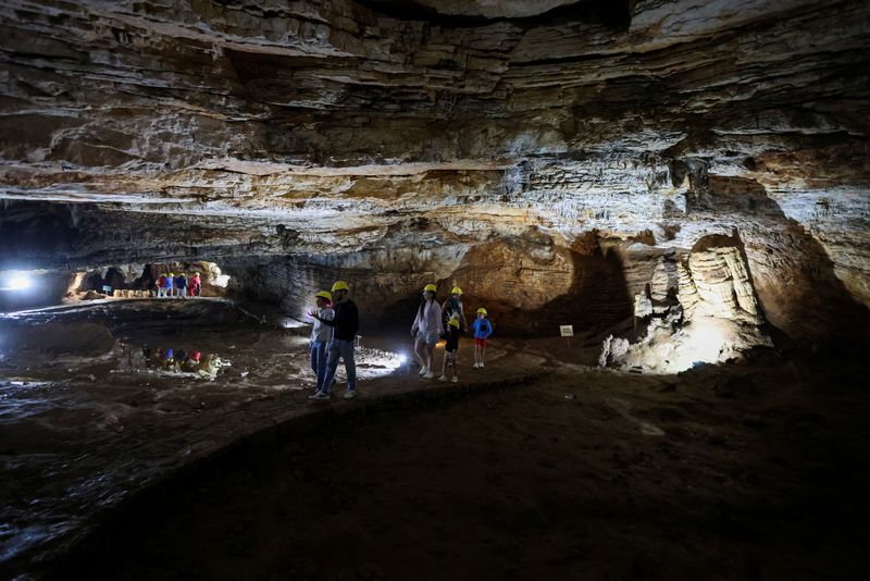 Bosnia's UNESCO Vjetrenica 'wind cave' provides heatwave relief